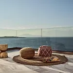 Iconic Ionian Mudita Villa, By Thinkvilla 别墅 *