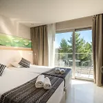 Iconic Ionian Mudita Villa, By Thinkvilla * 阿凯松