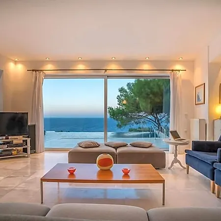 Iconic Ionian Mudita Villa, By Thinkvilla Βίλα *