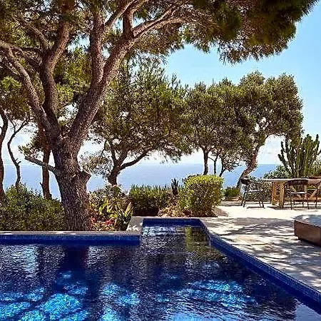 Iconic Ionian Mudita Villa, By Thinkvilla Βίλα *