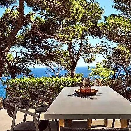 Βίλα Iconic Ionian Mudita Villa, By Thinkvilla