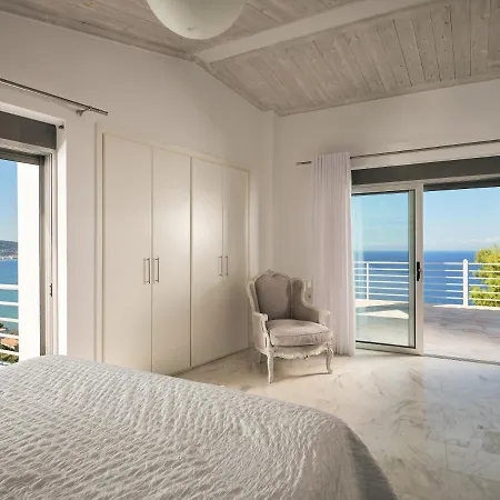 Vila Iconic Ionian Mudita Villa, By Thinkvilla Argassi